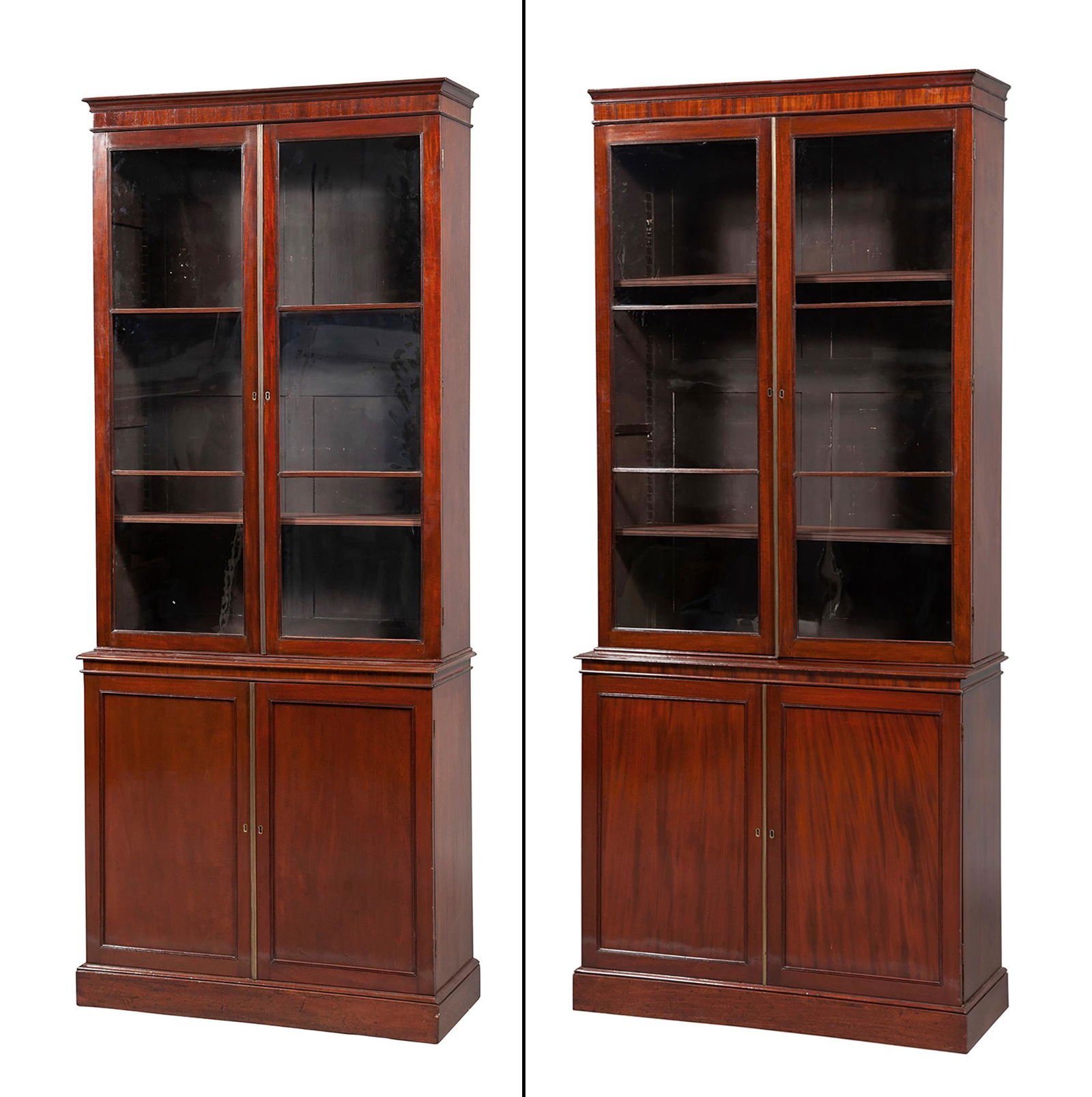Pair of George III Mahogany Bookcases (1 of 10)
