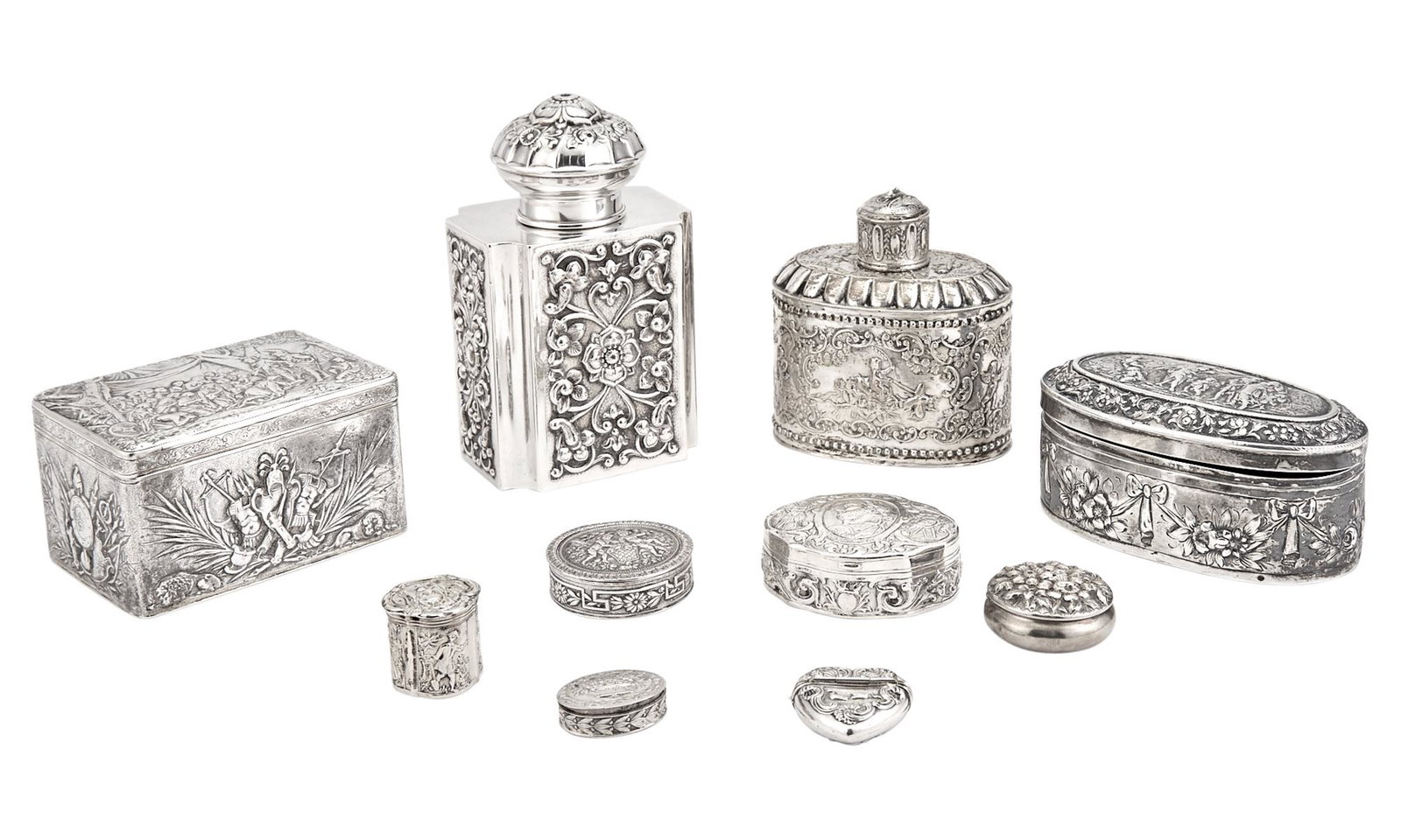Group of Continental Silver Dresser and Pill Boxes (1 of 3)