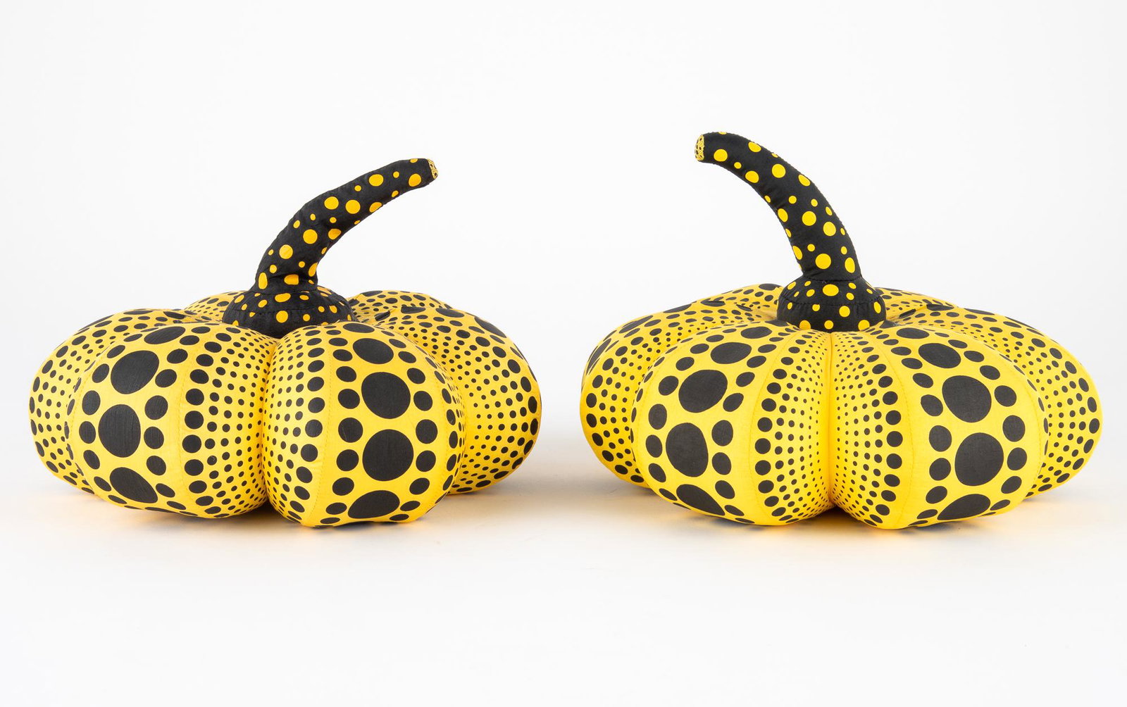 Yayoi Kusama (b. 1929) (1 of 8)