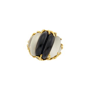 Arthur King Gold, Carved Frosted Rock Crystal and Black Onyx Ring: Arthur King Gold, Carved Frosted Rock Crystal and Black Onyx Ring 18 kt., signed King, ap. 20.4 dwts. gross. Size 4 3/4. New Jersey-born jewelry designer Arthur King is considered by many to be the pi
