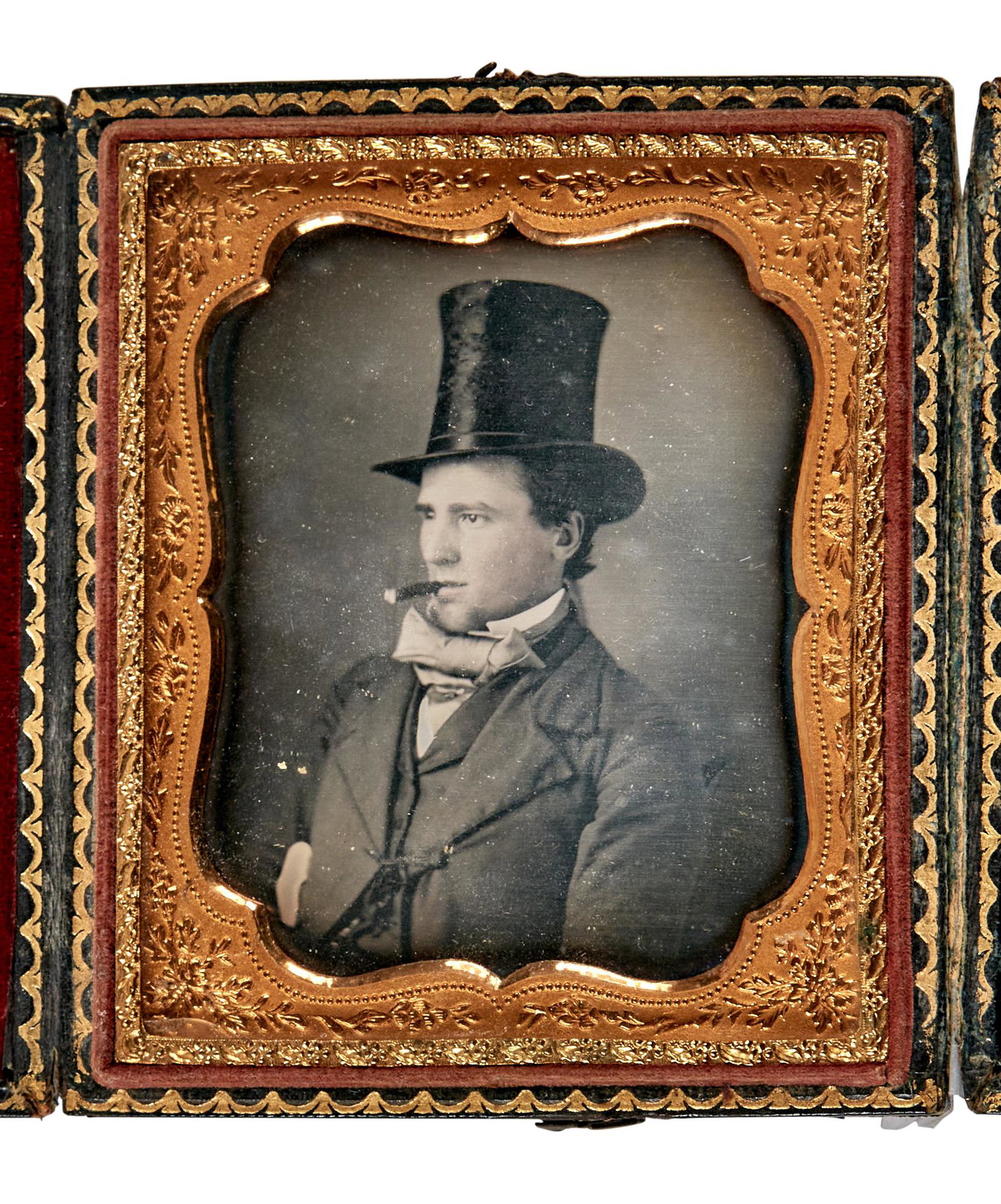 [DAGUERREOTYPE-PORTRAIT] Three daguerreotypes of elegant gentlemen. (1 of 2)