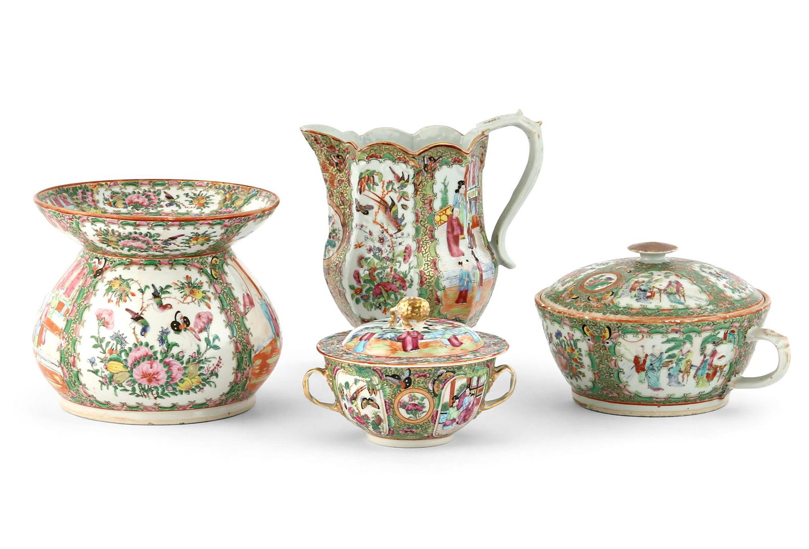 Four Chinese Rose Medallion Porcelain Articles (1 of 4)