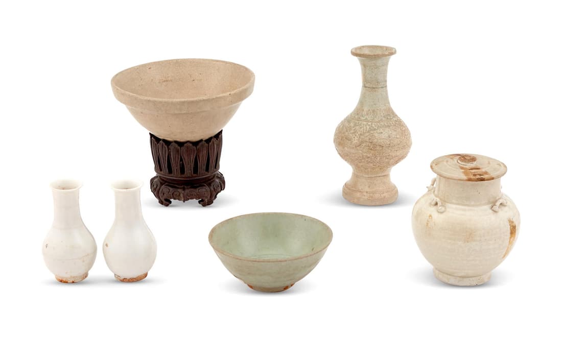 Group of Chinese Glazed Ceramic Articles Ming Dynasty and earlier (1 of 1)