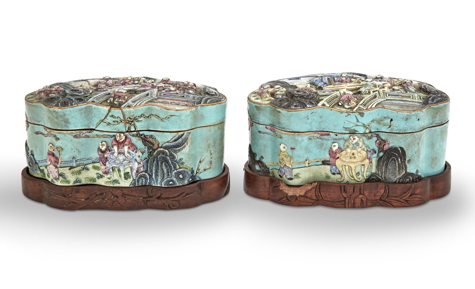 A Pair of Chinese Enameled Porcelain Boxes 19th century (1 of 5)