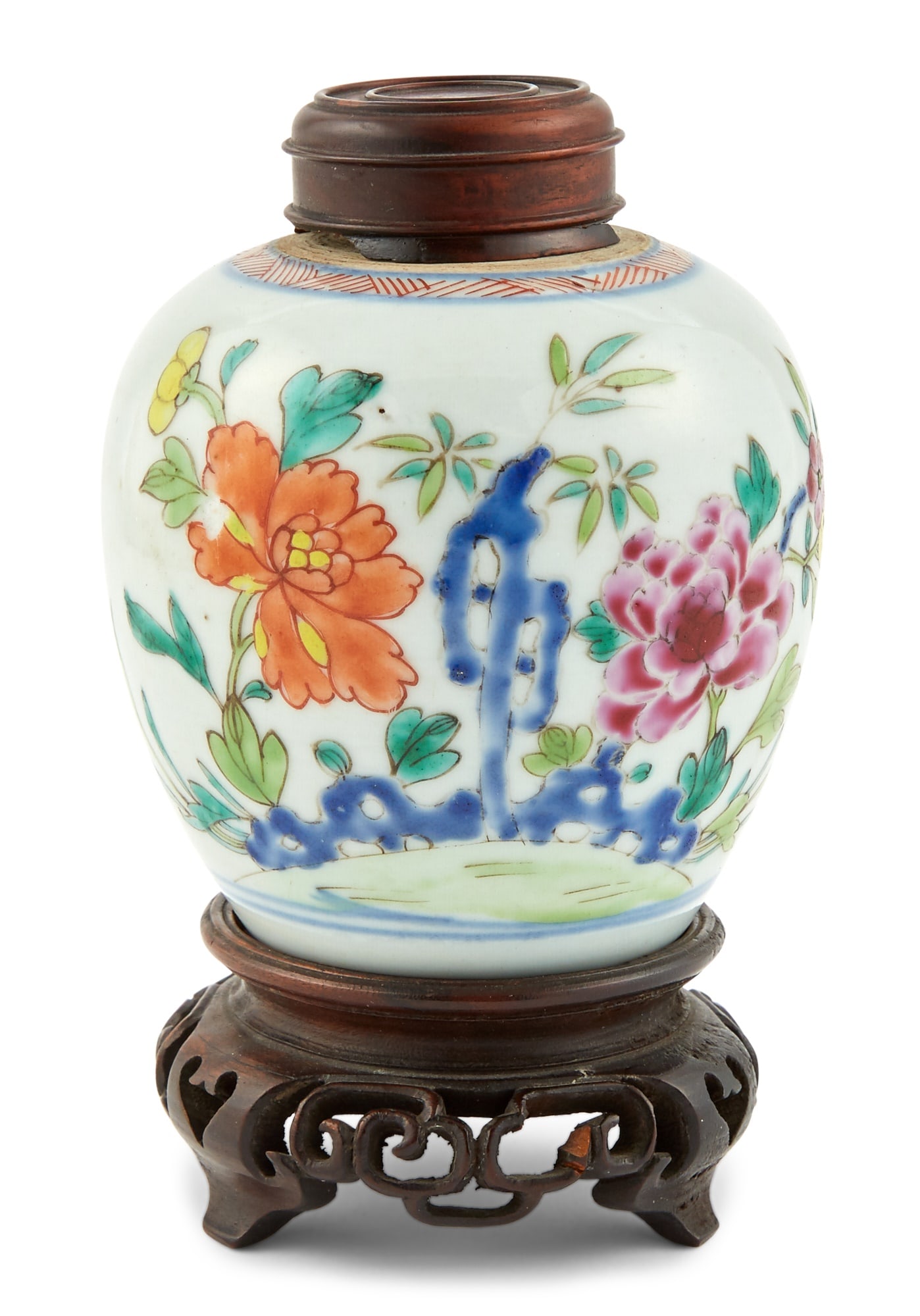 A Chinese Enameled Porcelain Jar 18th Century (1 of 6)