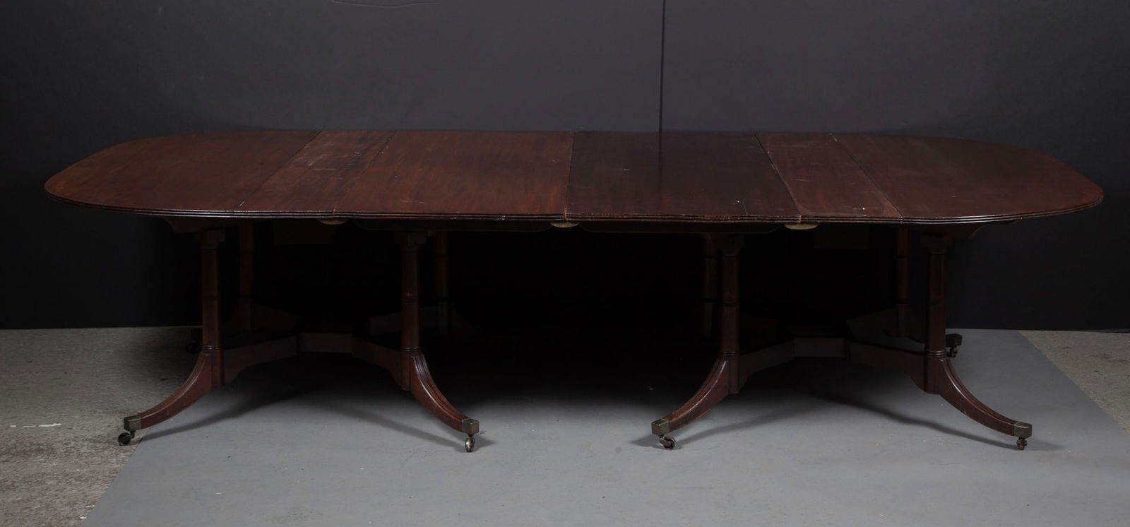 Regency Mahogany Extension Dining Table (1 of 7)