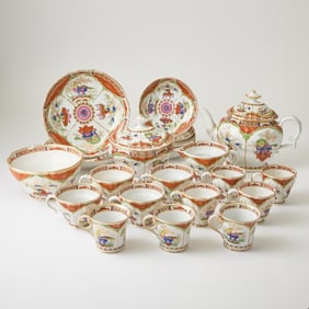 Chamberlains Worcester 'Bengal Tiger' Porcelain Partial Tea Service Early 19th century