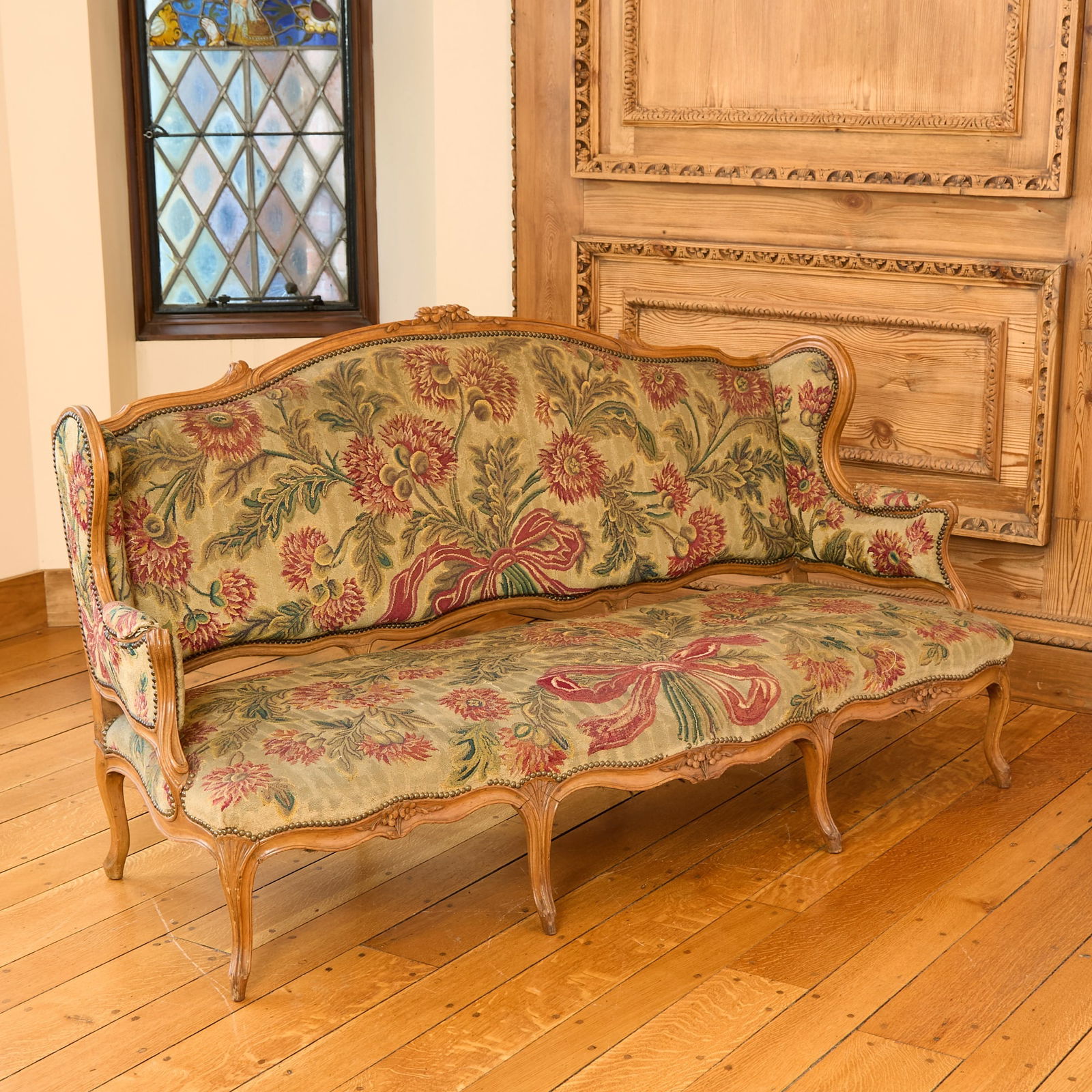 Louis XV Needlepoint Upholstered Canapé à Oreilles 18th Century (1 of 4)