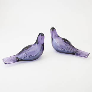 Tyra Lundgren for Venini Glass Doves: Each in transparent amethyst-blue colored glass, etched signature venini murano ITALIA. Height 6 inches, width 10 inches. Qty: (PR)