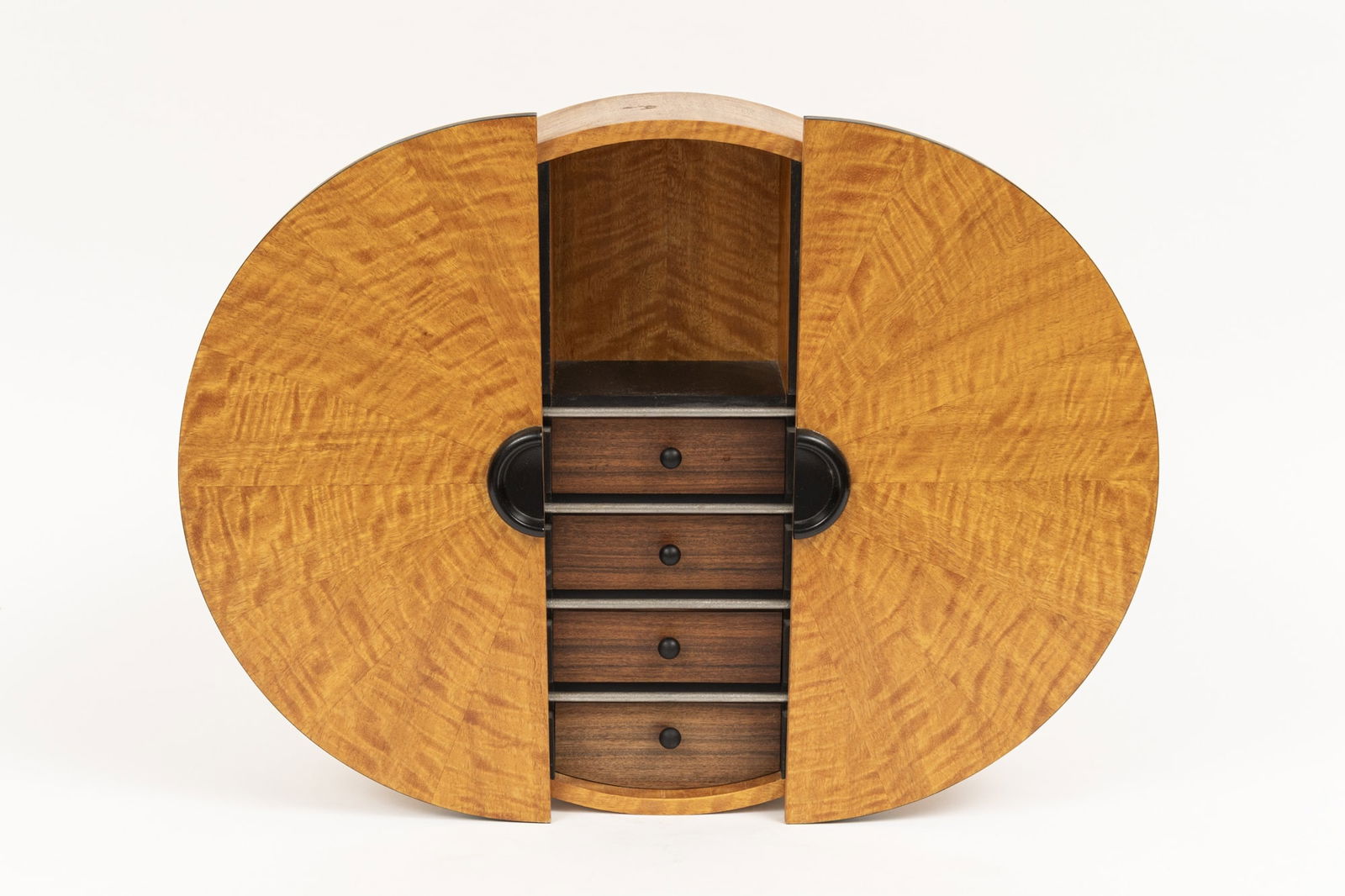 David Kiernan Figured Maple and Mahogany Hanging Cabinet America, late 20th/early 21st century (1 of 3)