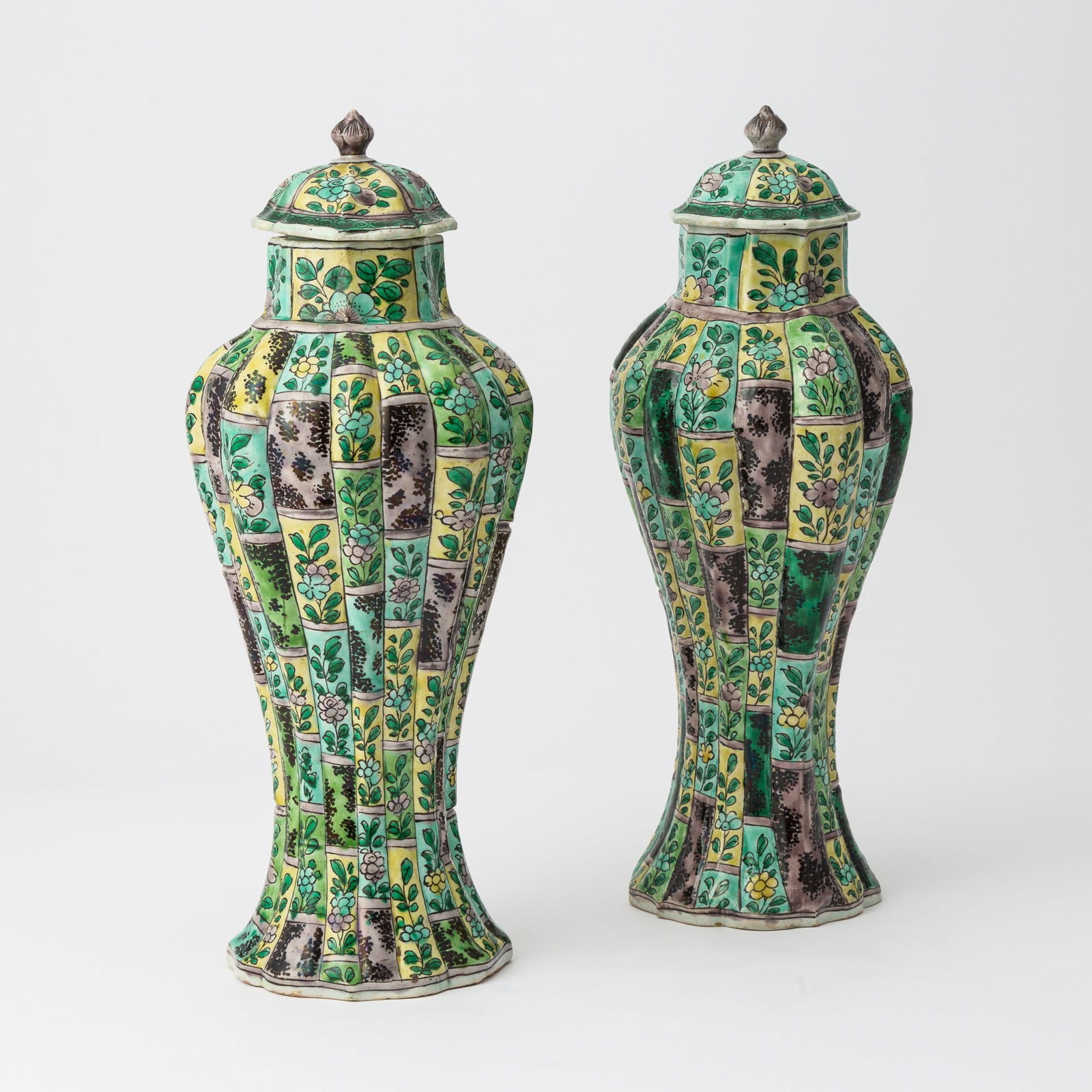 A Pair of Chinese Famille Verte Porcelain Vases and Covers Kangxi Period (1 of 4)
