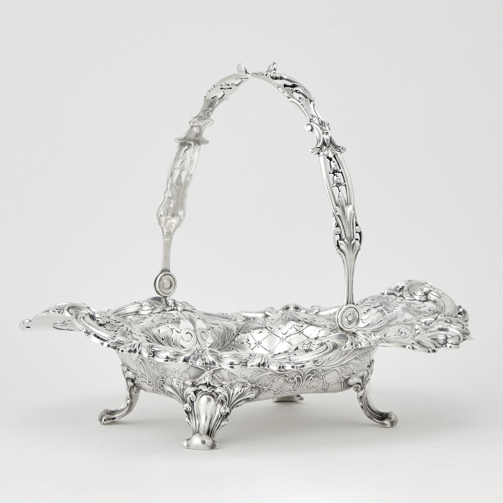 American Sterling Silver Cake Basket Retailed by Tiffany & Co., 20th century (1 of 5)