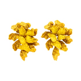 Pair of Gold Flower Earclips