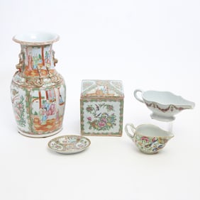 Five Chinese Rose Medallion Porcelain Articles 19th Century