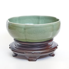 Chinese Longquan Celadon Bowl Ming Dynasty