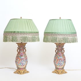 Pair of Chinese Export Porcelain Vases 19th Century