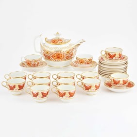 Twelve Worcester (Flight, Barr & Barr) Porcelain Teacups and Saucers