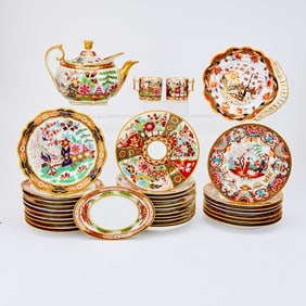 Worcester (Flight, Barr & Barr) and (Barr, Flight and Barr) Porcelain Imari Tea and Dessert Wares
