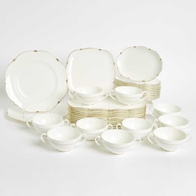 Villeroy & Boch Porcelain Gilt-Decorated Paloma Picasso ‘La Rotunda’ Part Service