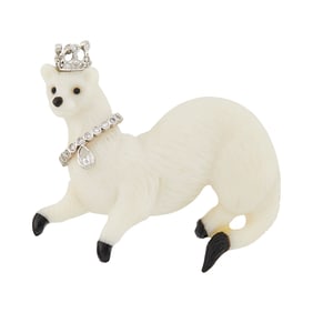 Verdura Carved White and Black Agate, Two-Color Gold and Diamond Ermine Brooch