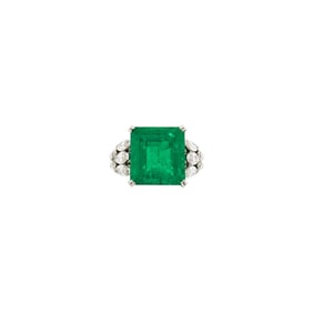 Harry Winston Platinum, Emerald and Diamond Ring