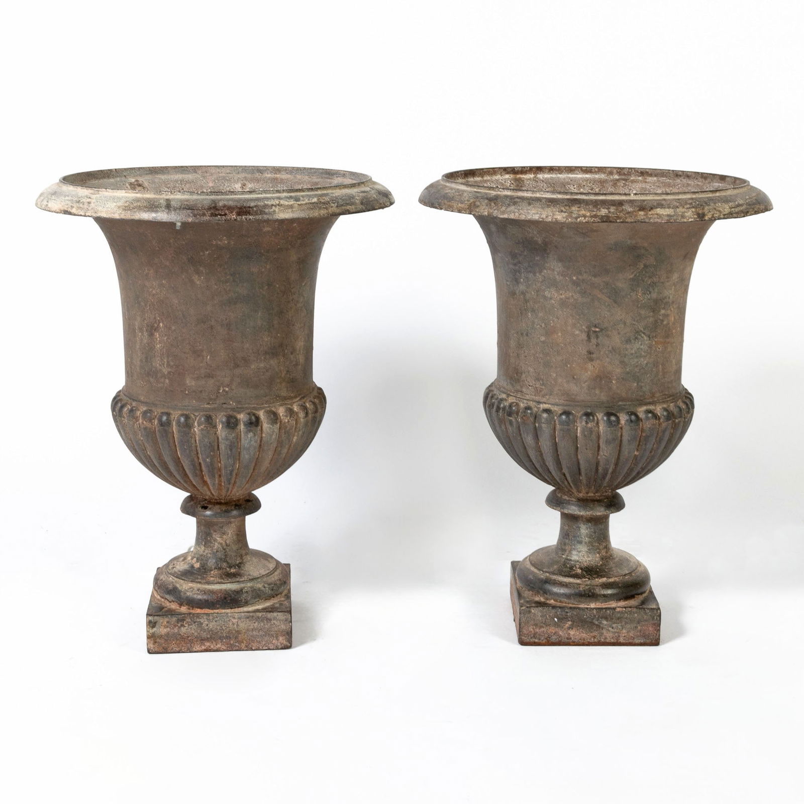 Pair of Garden Cast Iron Urns 20th Century (1 of 3)