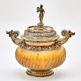 German Baroque Gilt-Silver-Mounted Agate Twin-Handled Inkwell with Cover