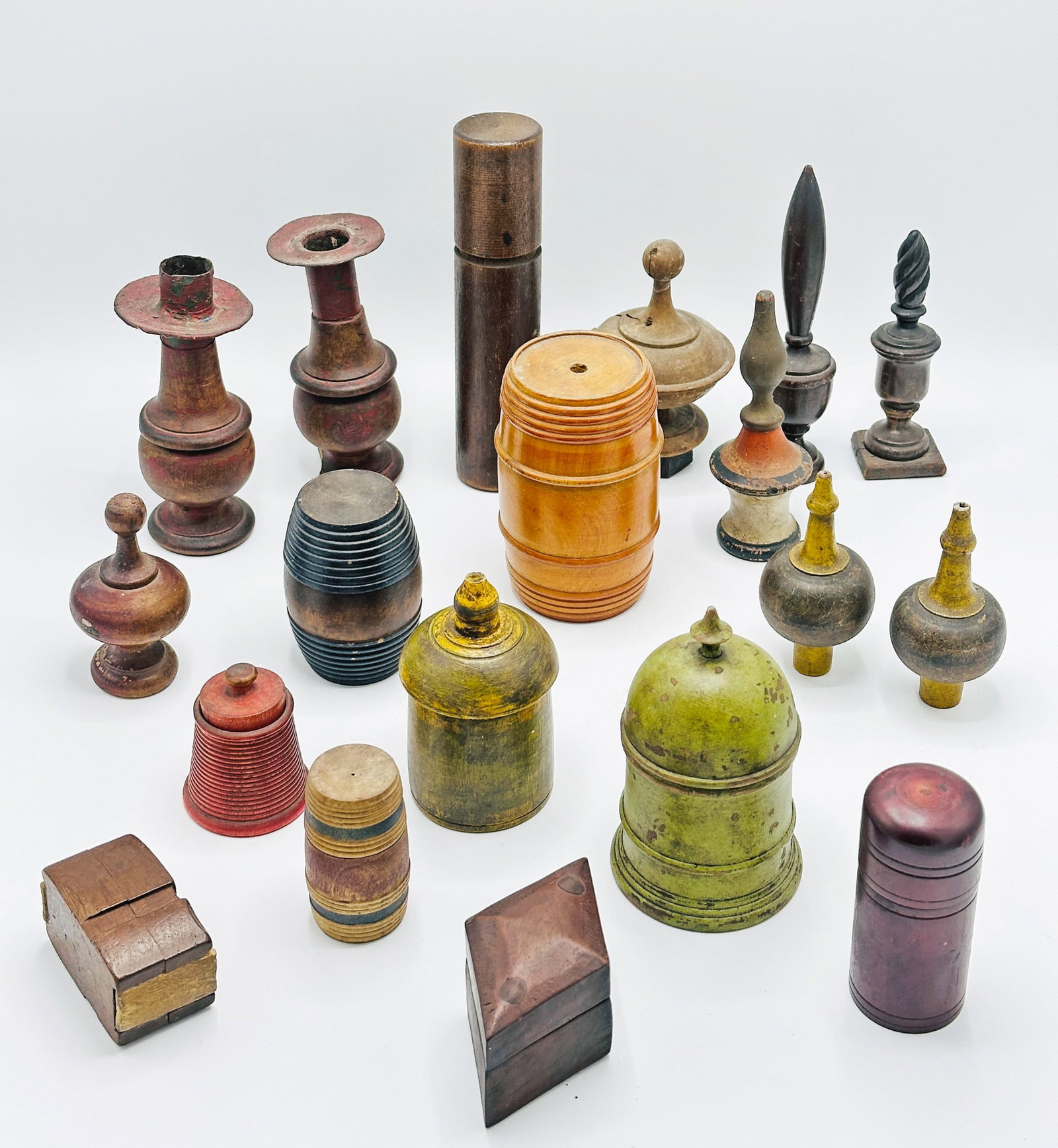 Group of Turned and Painted Woodenware (1 of 17)