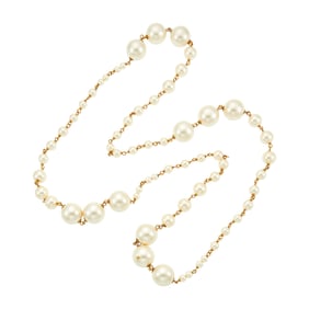 Chanel Imitation Pearl Necklace
