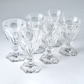 Set of Twenty-Four Baccarat Blown Glass "Harcourt-Versailles Cut " Pattern Red Wine Glasses