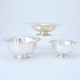 Assembled Suite of Three American Sterling Silver Bowls 20th Century