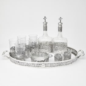 Assembled Continental and American Silver and Wheel-Engraved Glass Drinks Set