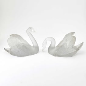 Two Lalique Molded Glass Swans Late 20th/early 21st century