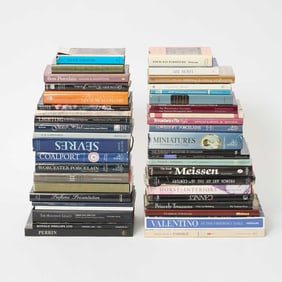 Group of Decorative Arts and Interiors Themed Coffee Table and Reference Books