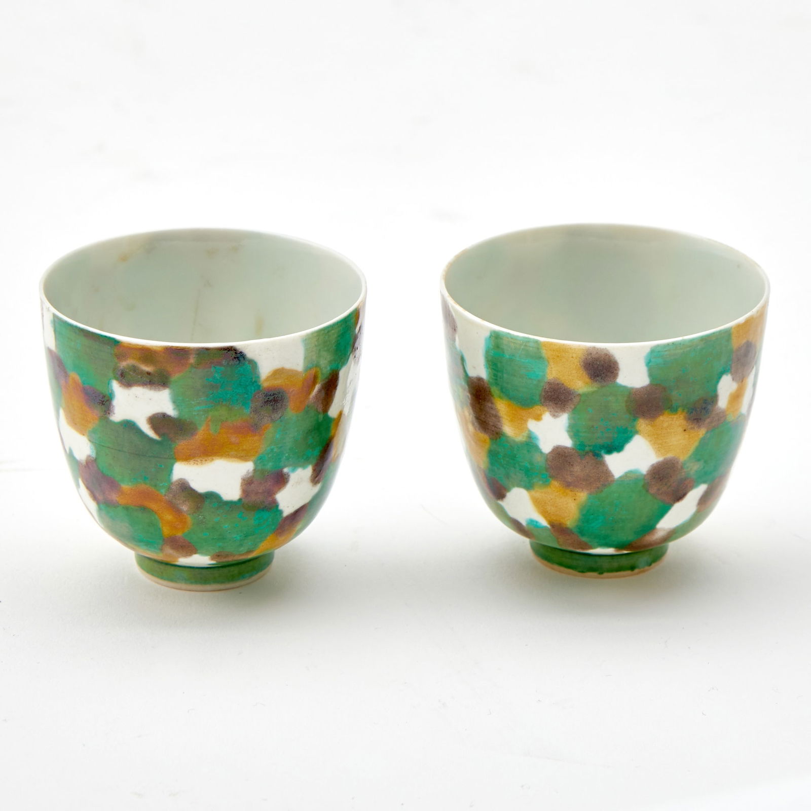 Pair of Chinese Sancai Glazed Porcelain Cups Six-character Kangxi Mark, but Later (1 of 3)