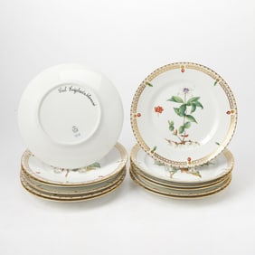 Set of Twelve Royal Copenhagen Flora Danica Style Floral Decorated Porcelain Dinner Plates