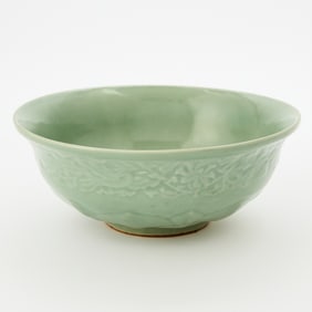 A Chinese Celadon Glazed Porcelain Bowl Yuan-Ming Dynasty