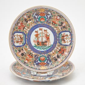 A Pair of Japanese Imari Porcelain Plates 19th Century