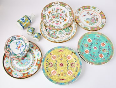 Assorted Group of Asian Export and Commemorative Porcelain Articles 20th Century