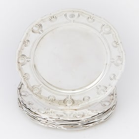 Set of Twelve Tiffany & Co. Sterling Silver "Shell and Thread" Pattern Service Plates