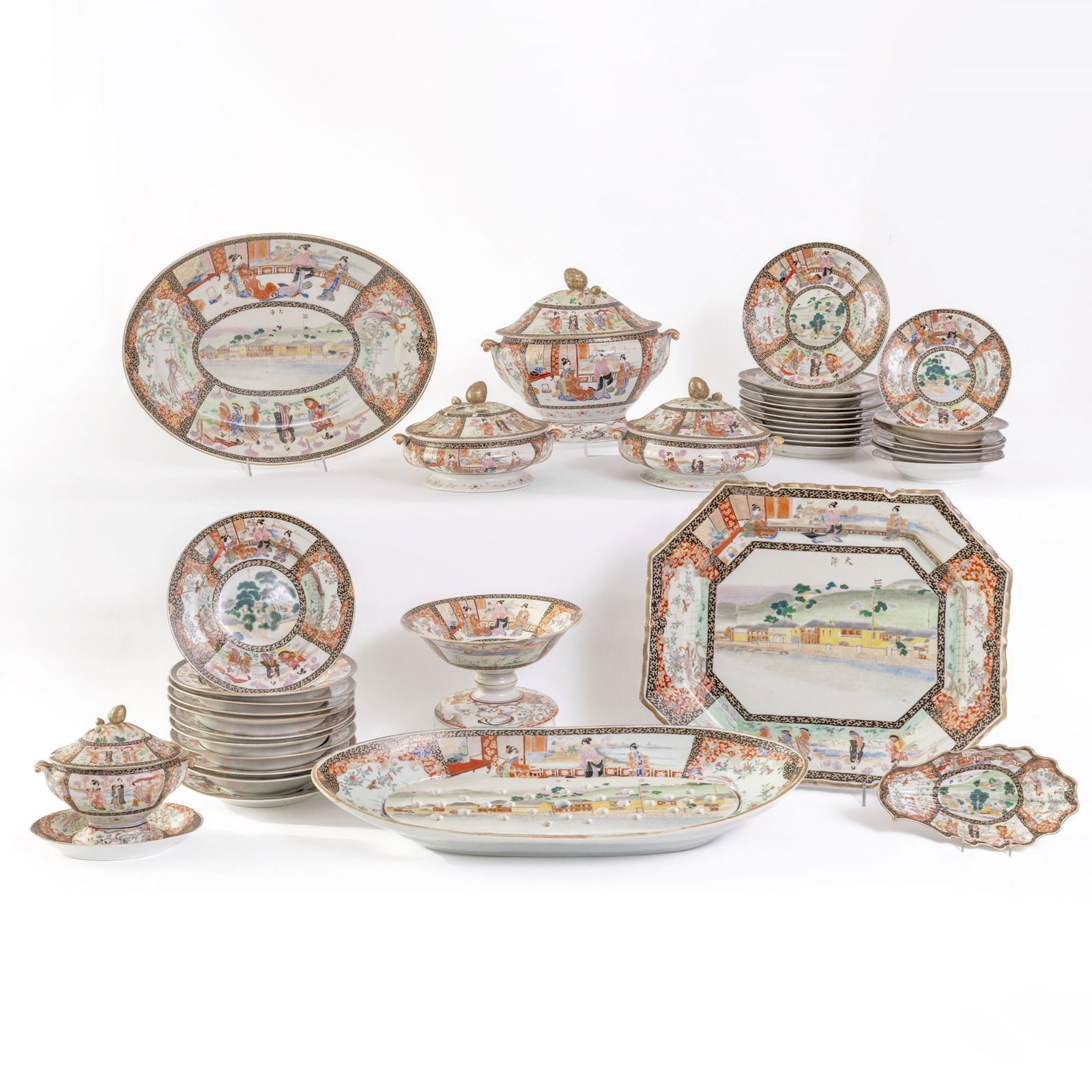 Extensive Japanese Export Porcelain Dinner Service (1 of 1)