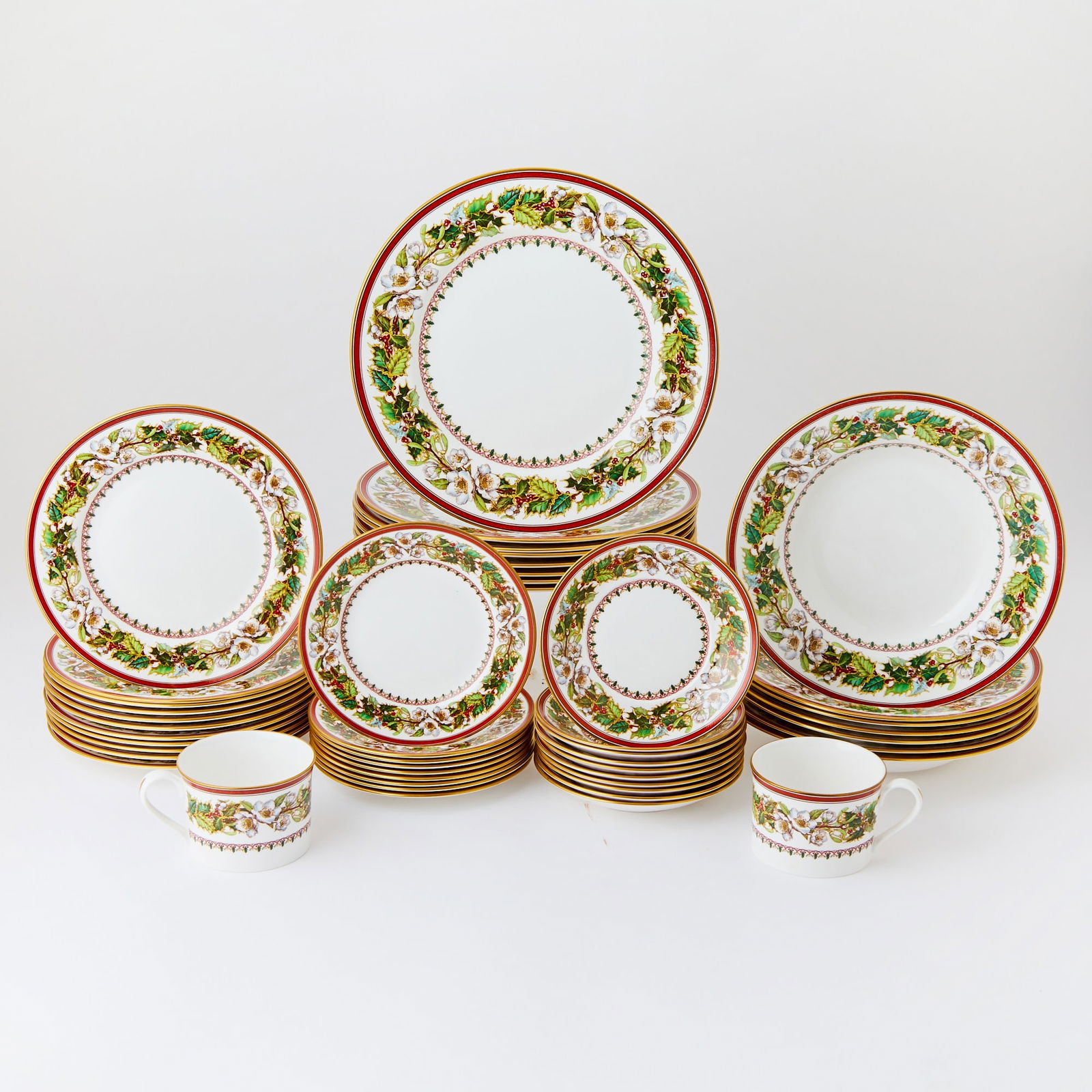 Spode 'lancaster Cobalt' Porcelain Dinner Service Spode 'lancaster Cobalt' Porcelain Dinner Service