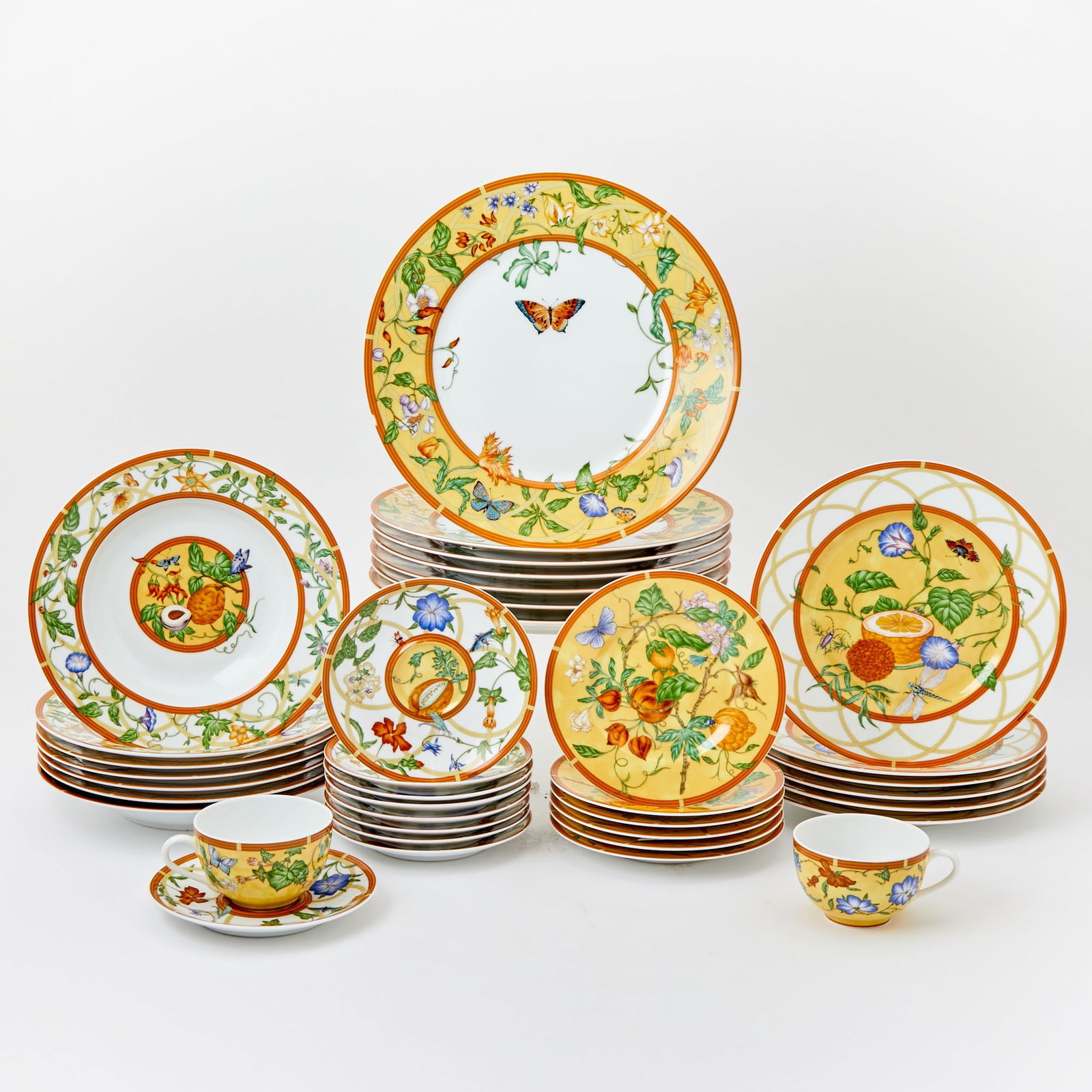 Hermès Porcelain 'La Siesta' Pattern Part Dinner Service (1 of 6)
