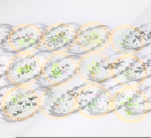 Set of Twelve Royal Copenhagen Hand-Painted Porcelain 'Flora Danica' Pattern Luncheon Plates (1 of 5)