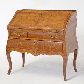 Louis XV Tulipwood and Rosewood Bureau en Pente