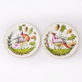Pair of Chelsea Porcelain Cabinet Plates
