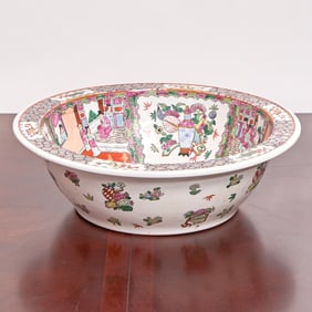 Chinese Rose Medallion Porcelain Basin