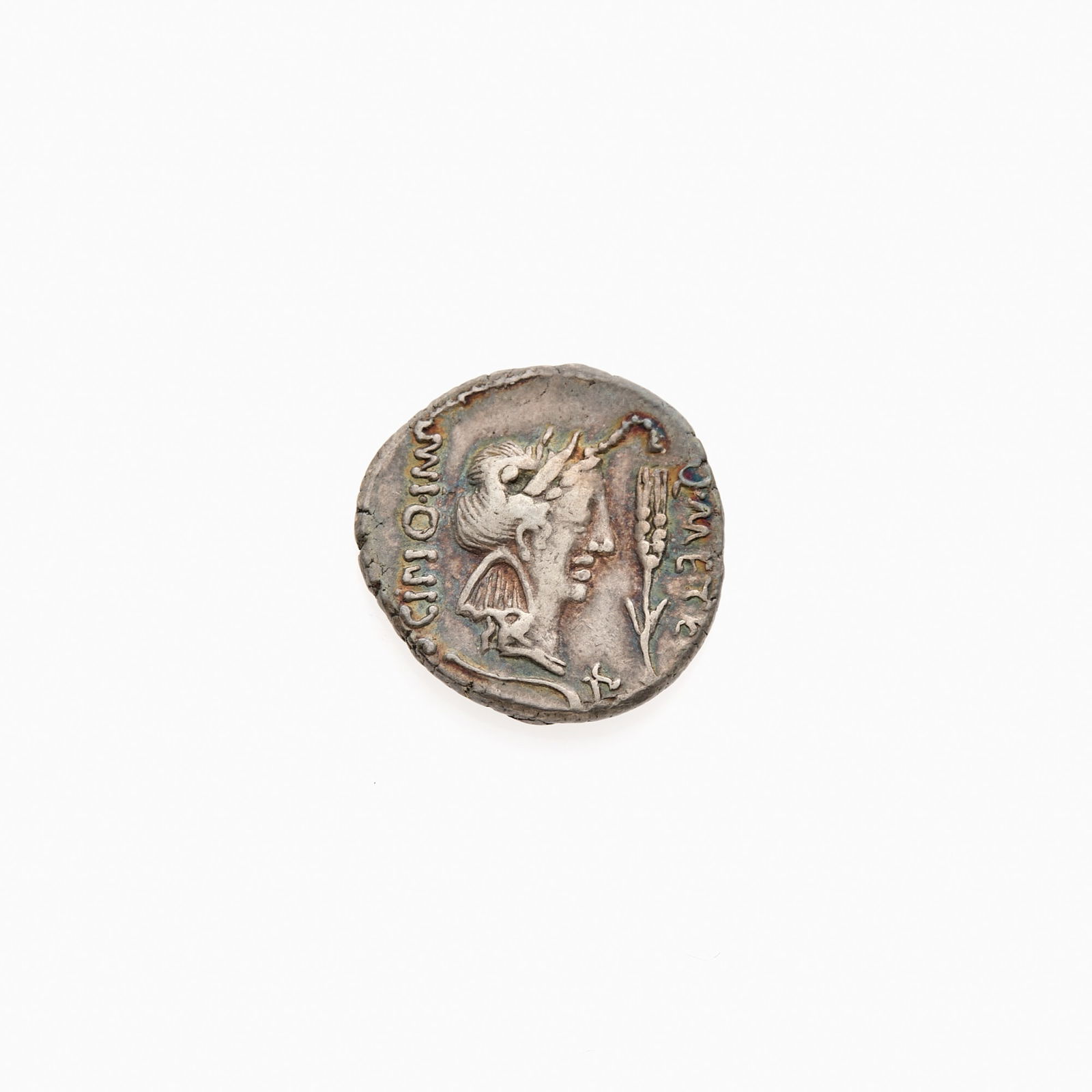 Q. Caecilius Metellus Pius Scipio, Imperator. c. 47-46 B.C.E. AR Denarius (3.87g, 18mm). (1 of 2)