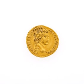 Augustus, Emperor. c. 7-6 B.C.E. AV Aureus (7.67g, 20mm).