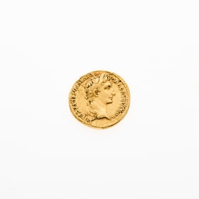 Augustus. c. 7-6 B.C.E. AV Aureus (7.92g, 20mm).